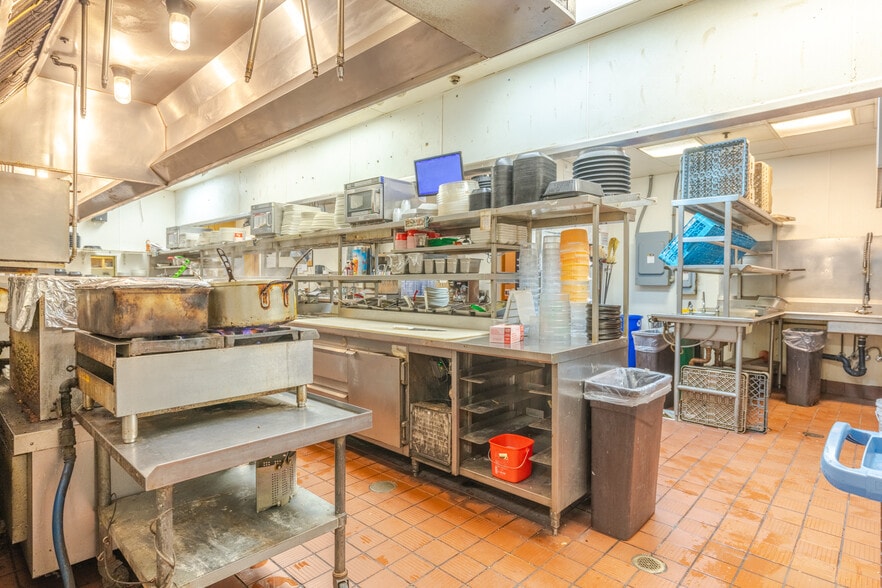 More Photos Of 2505 Scaroni Rd, Calexico Restaurant For Sale