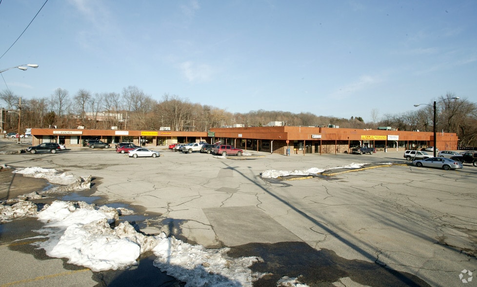 Primary Photo Of 50 Pleasant St, Norwich Storefront Retail Office For Lease