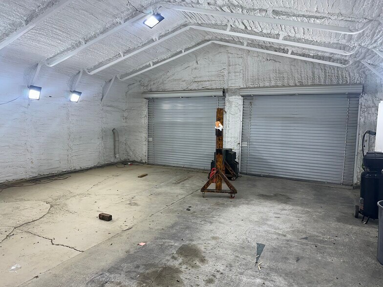 More Photos Of 1601 Bench Mark Dr, Austin Warehouse For Lease