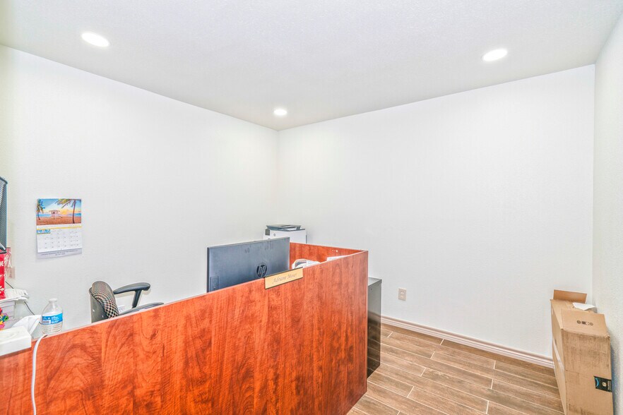 More Photos Of 1016 Voss Ave, Odem Warehouse For Sale