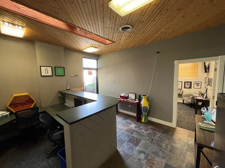 More Photos Of 1280 Kalamath St, Denver Office For Sale