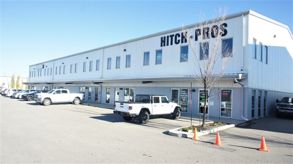 More Photos Of 280 Portage Clos, Sherwood Park Warehouse For Sale