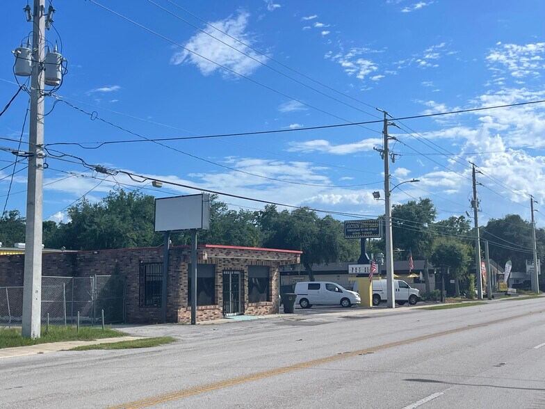 More Photos Of 833 Mason Ave, Daytona Beach Freestanding For Sale