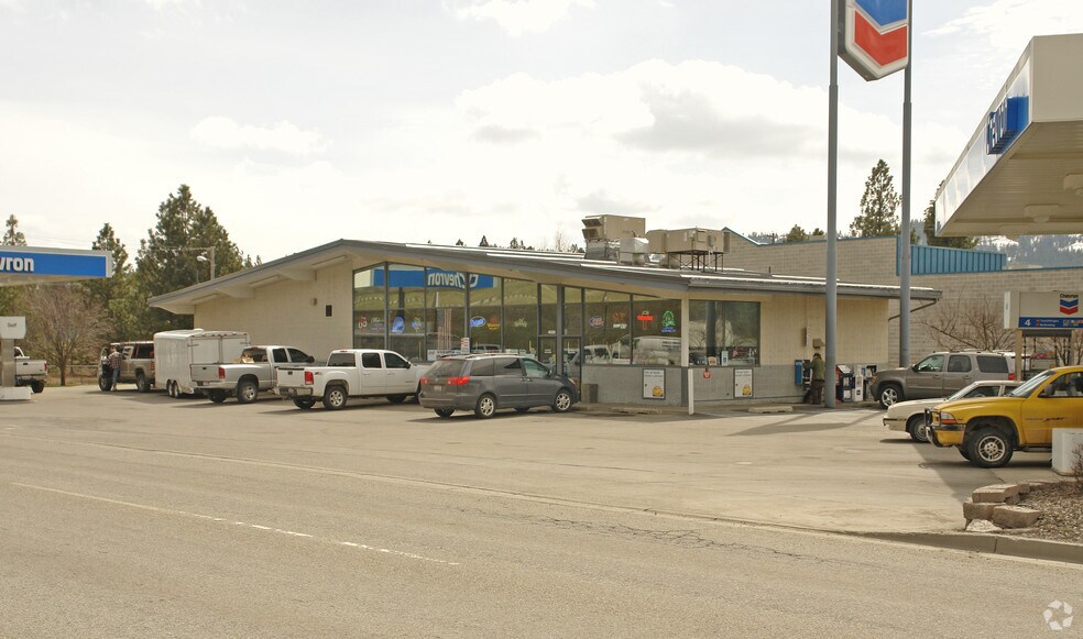 More Photos Of 4020 E Seltice Way, Post Falls Service Station For Sale