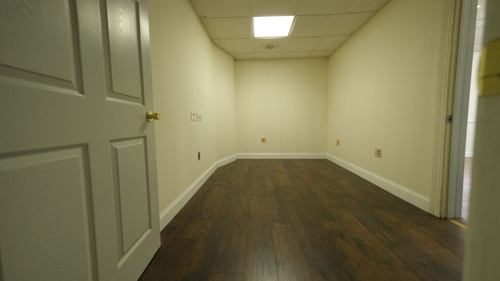 More Photos Of 761 Park Ave, Cranston Medical For Sale
