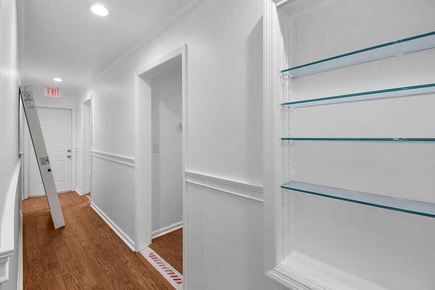 More Photos Of 300 SE Detroit Ave, Stuart Office For Lease