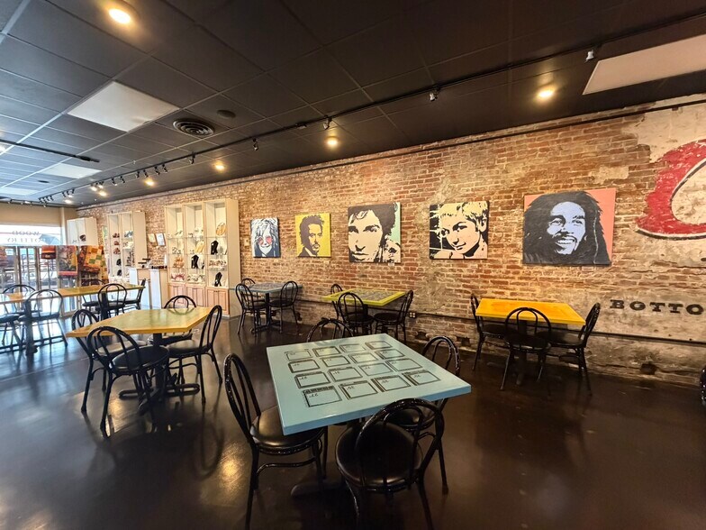 More Photos Of 615 Mena St, Mena Restaurant For Sale