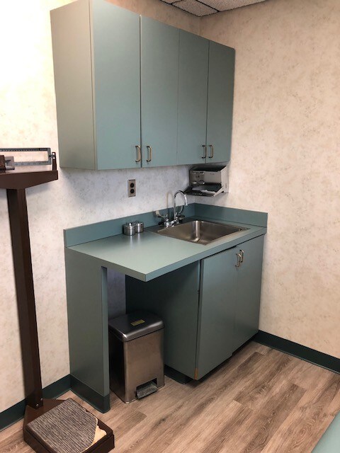 More Photos Of 4700 Union Deposit Rd, Harrisburg Medical For Sale