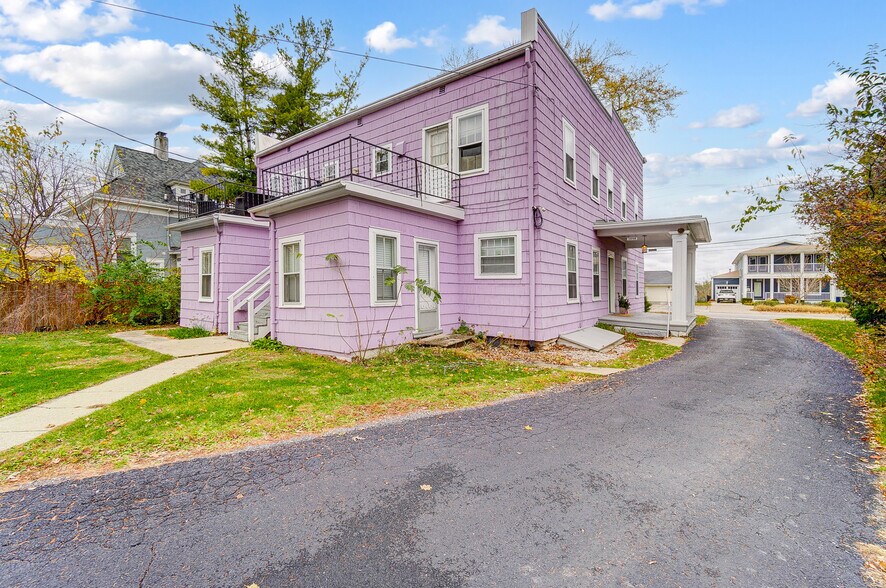 More Photos Of 140 W Front St, Perrysburg Office For Sale