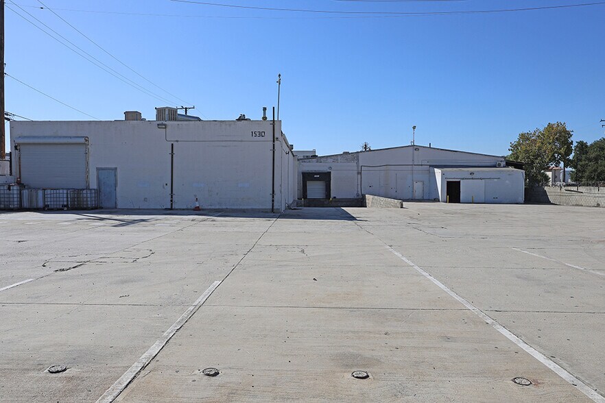 More Photos Of 1530 1st St, San Fernando Manufacturing For Lease