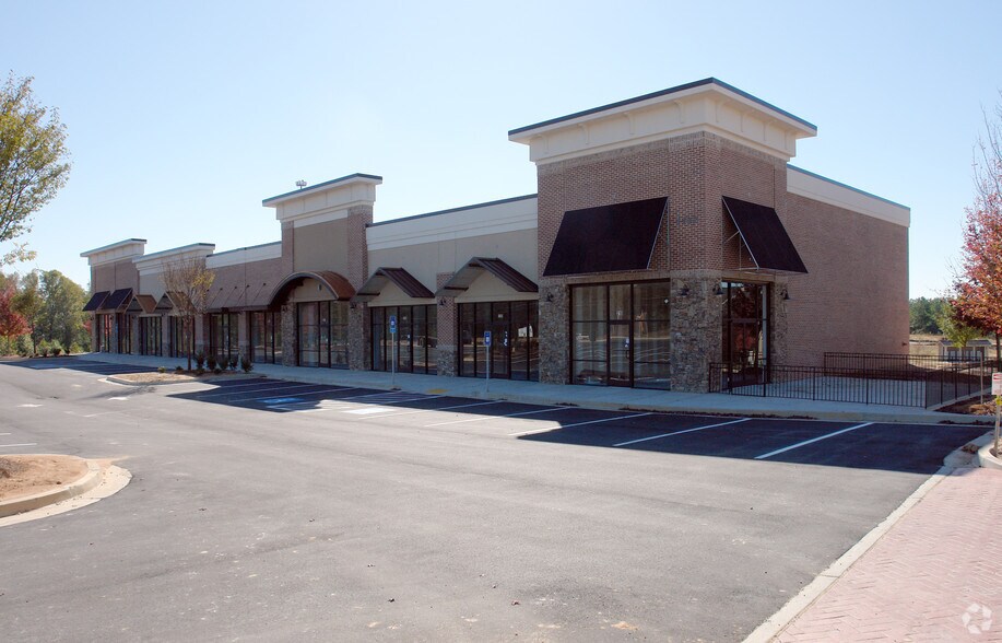 1132 Athens Hwy, Grayson, GA 30017 Retail For Lease
