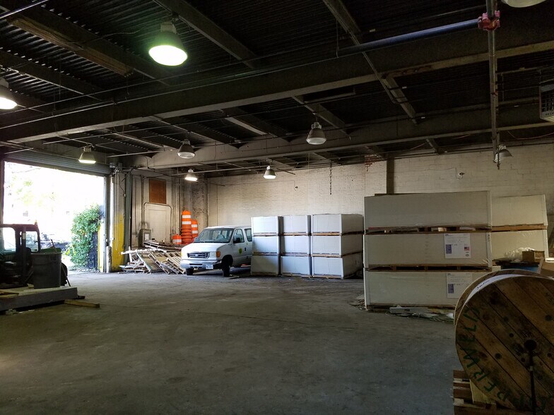More Photos Of 901 Evarts St NE, Washington Warehouse For Lease