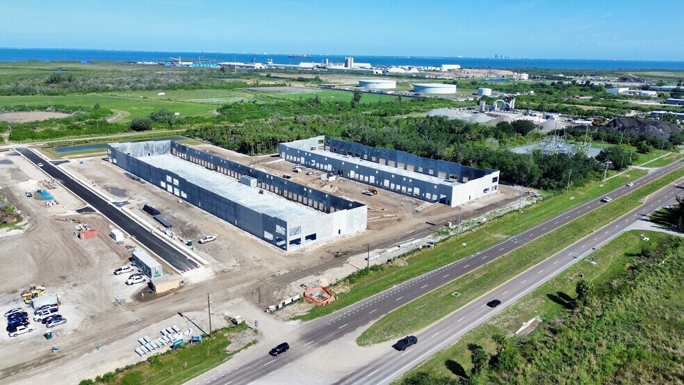 More Photos Of 11805 US Highway 41, Palmetto Unknown For Lease