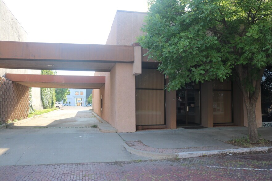 Primary Photo Of 120 N Bell Ave, Shawnee Office For Lease