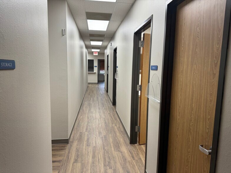 More Photos Of 2503 N US Highway 281, Marble Falls Medical For Lease