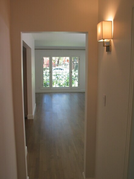 More Photos Of 745 N Hayworth Ave, Los Angeles Apartments For Sale
