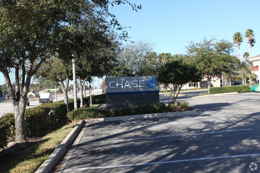 More Photos Of 2111 E Semoran Blvd, Apopka Bank For Sale