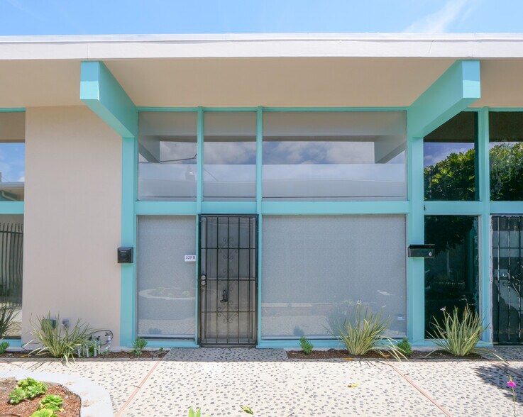 More Photos Of 527 W 9th St, San Pedro Storefront Retail Office For Sale