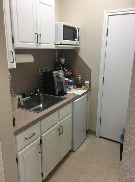 More Photos Of 1 S Main St, Temple Office For Lease