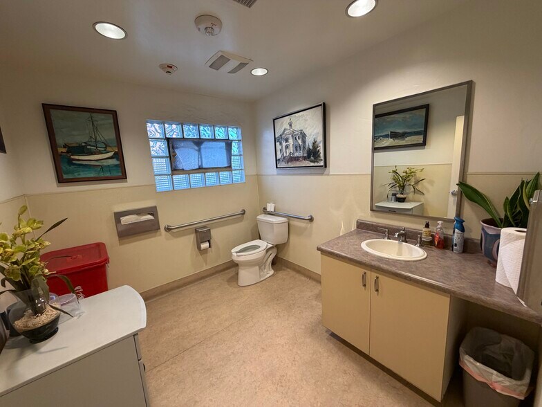 More Photos Of 2498 Stevens Creek Blvd, San Jose Medical For Sale