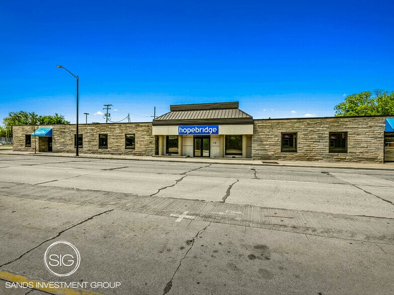 Primary Photo Of 505 S Third St, Elkhart Medical For Sale