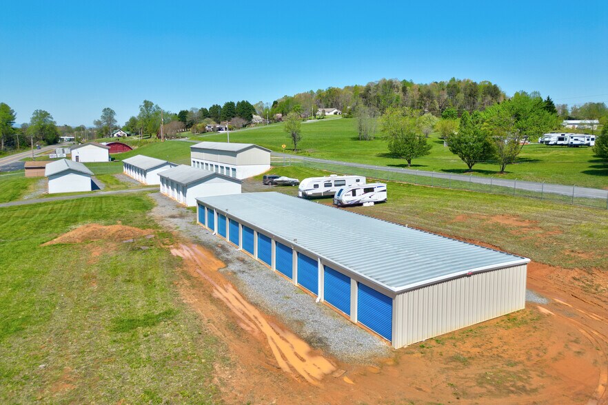 More Photos Of 3495 NC 18 S, Morganton Self Storage For Sale
