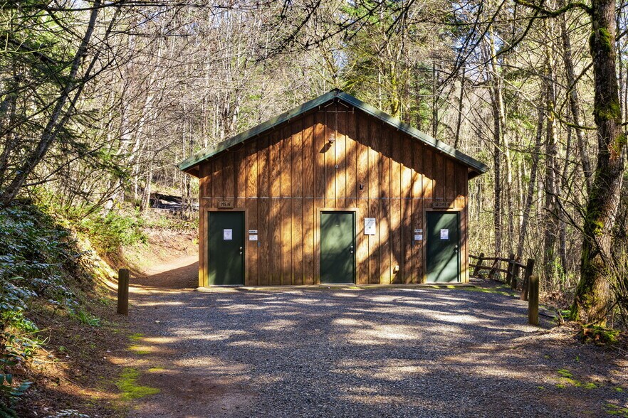 More Photos Of 112 Bylin Rd, Stevenson Trailer Camper Park For Sale