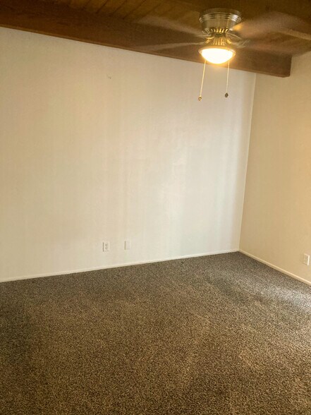 More Photos Of 525 S Thornhill Rd, Palm Springs Apartments For Sale