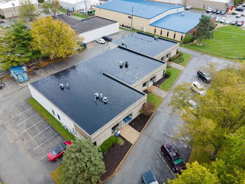 More Photos Of 439 Gradle Dr, Carmel Flex For Lease