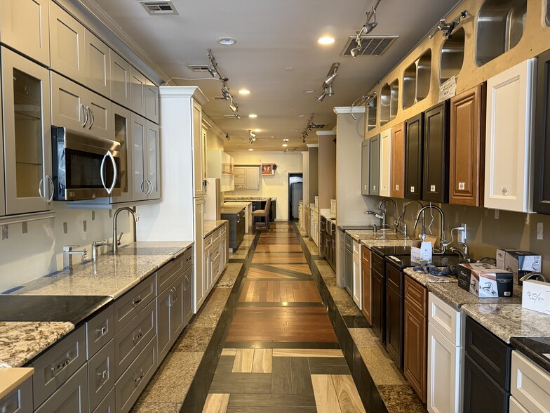 More Photos Of 2031-2035 Washington Ave, Philadelphia Freestanding For Lease