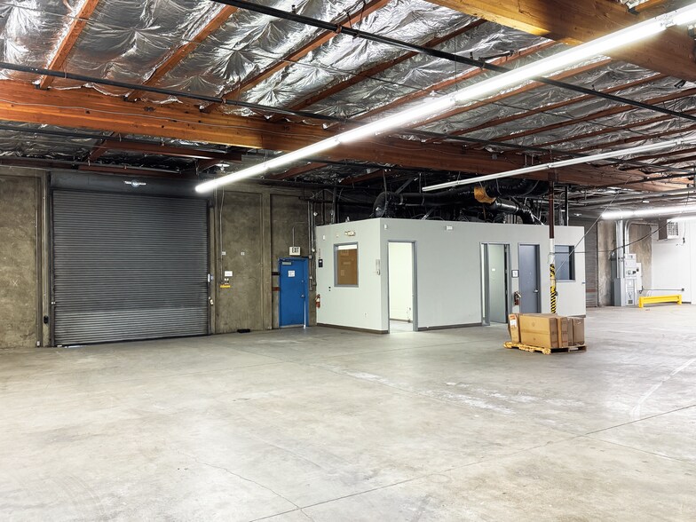 More Photos Of 645 National Ave, Mountain View Warehouse For Lease