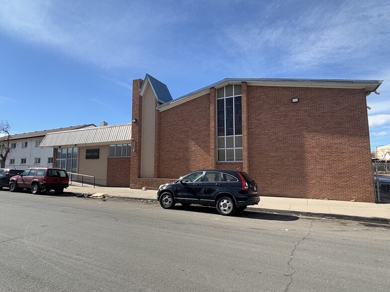 More Photos Of 1523 Boston St, Aurora Religious Facility For Sale