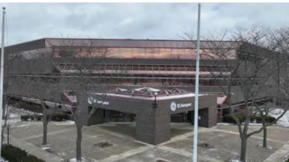 More Photos Of 3290 Patterson Ave SE, Grand Rapids Research And Development For Sale