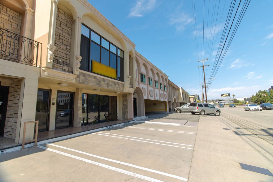 Primary Photo Of 12065-12069 Jefferson Blvd, Culver City Office For Lease