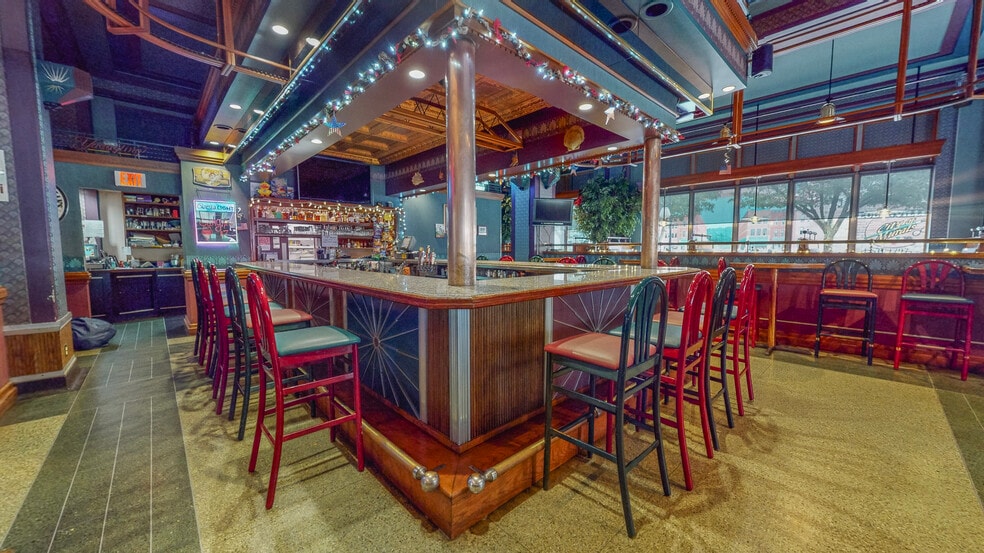 More Photos Of 501 Washington St, Steubenville Restaurant For Sale