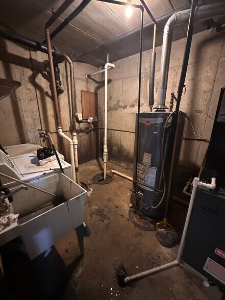 More Photos Of 8350 S 88th Ave, Justice Restaurant For Sale