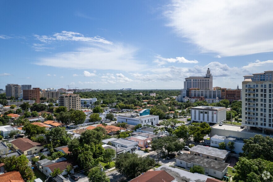 More Photos Of 2401 S Douglas Rd, Miami Medical For Lease