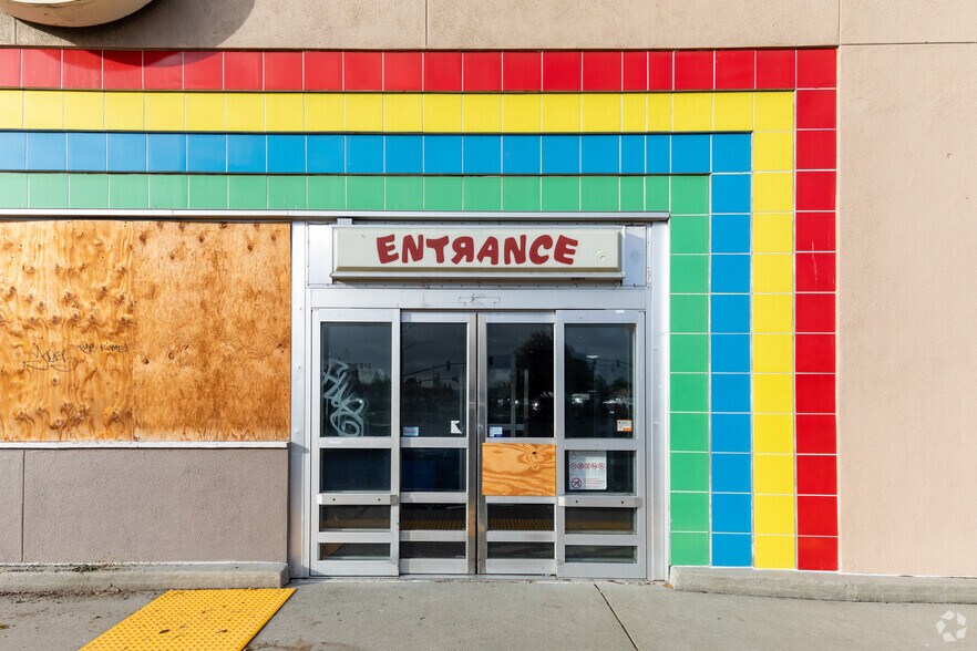 More Photos Of 24039 Hesperian Blvd, Hayward Unknown For Lease