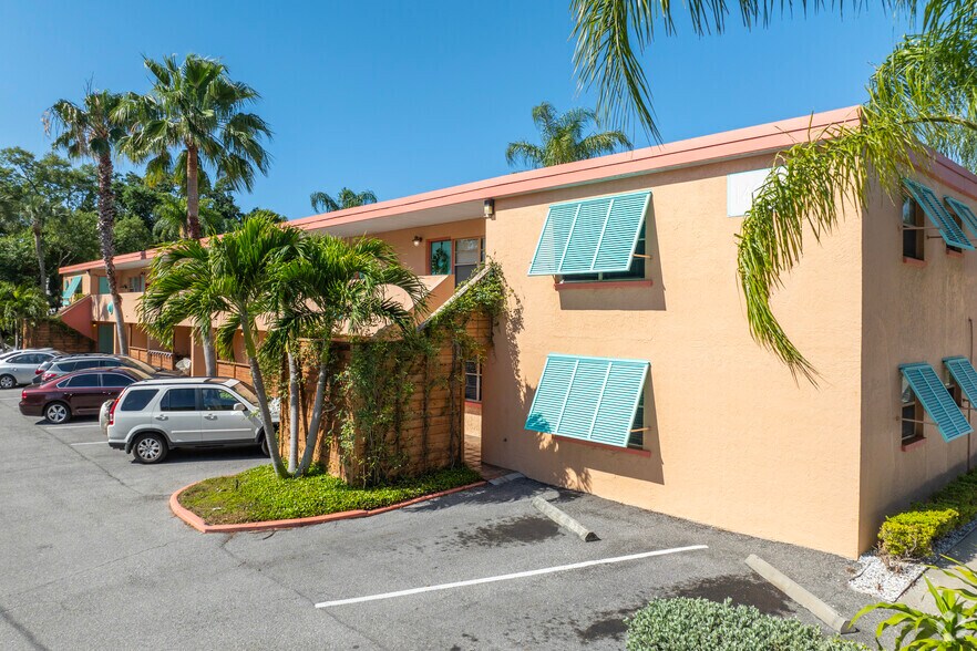More Photos Of 1405 S Lorenzo Ave, Tampa Apartments For Sale