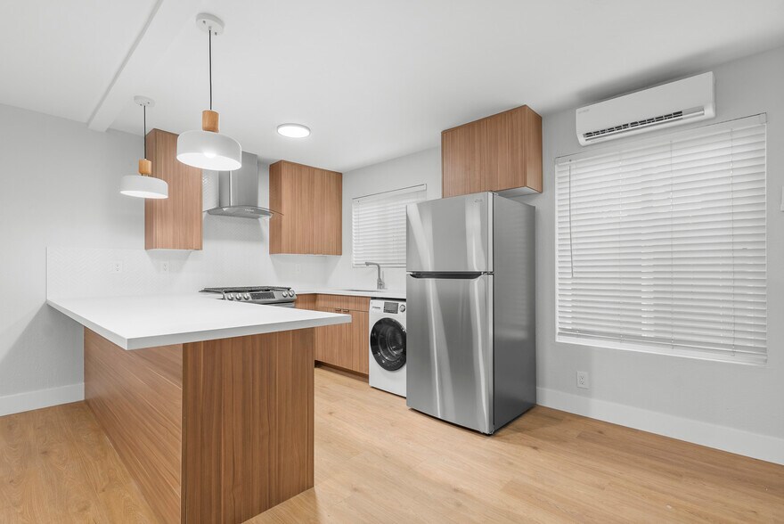 More Photos Of 3167 Landis St, San Diego Apartments For Sale