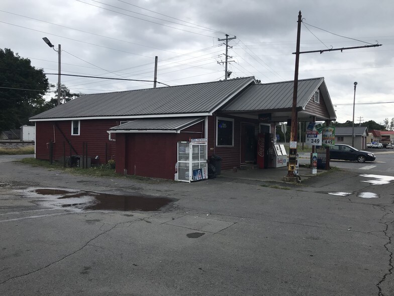 More Photos Of 3057 Battlefield Pkwy NE, Resaca Convenience Store For Sale