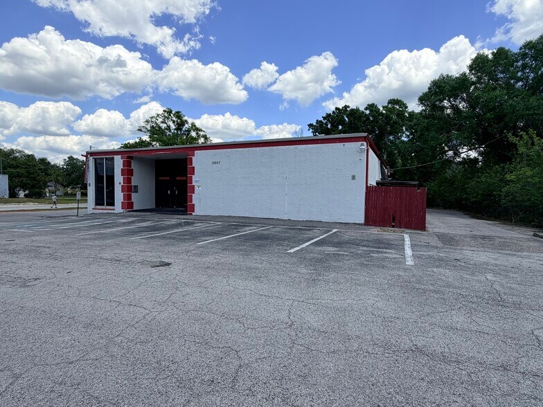 More Photos Of 18843 N US Highway 41, Lutz Office For Sale