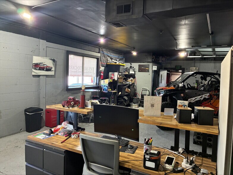 More Photos Of 5380 N Federal Blvd, Denver Auto Repair For Sale