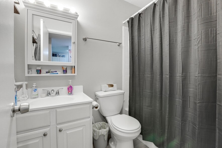 More Photos Of 10165 W 59th Ave, Arvada Apartments For Sale