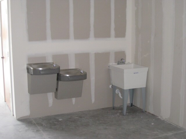 More Photos Of 301 Cedar Ave, McAllen Warehouse For Lease