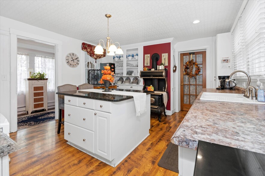 More Photos Of 300 Bohemia Ave, Chesapeake City Hospitality For Sale