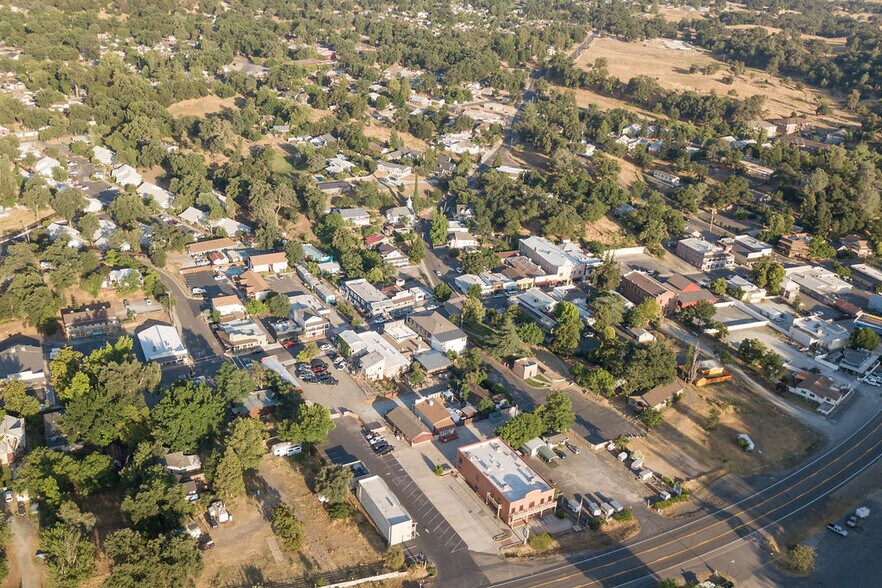 More Photos Of 18239 Main St, Jamestown Hotel For Sale