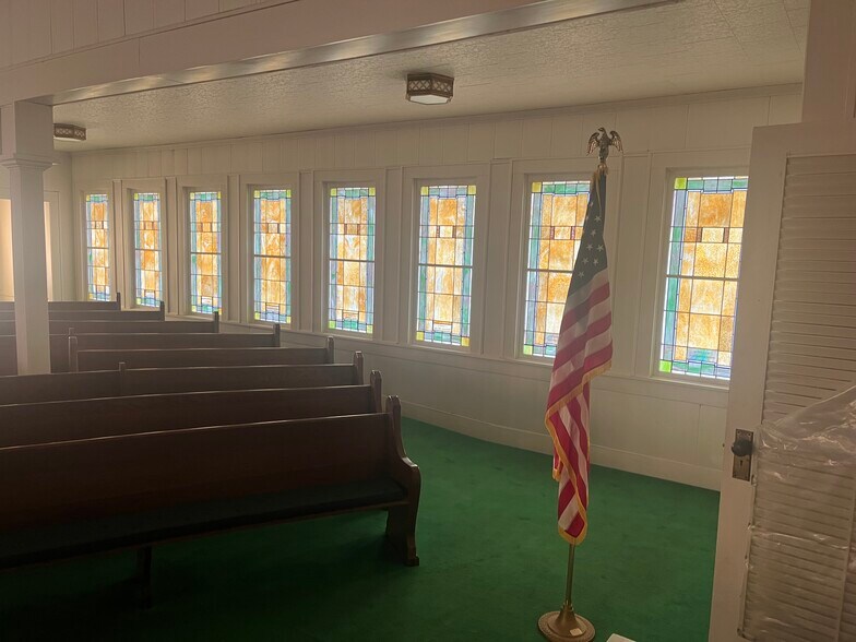 More Photos Of 204 Senter Ave, Omaha Lodge Meeting Hall For Sale