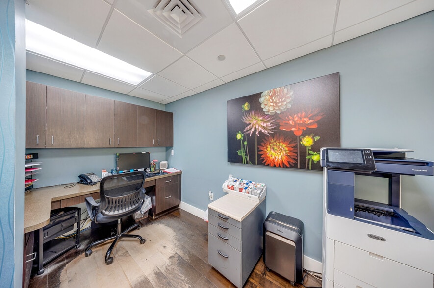 More Photos Of 1693 SW 27th Ave, Miami Office For Sale