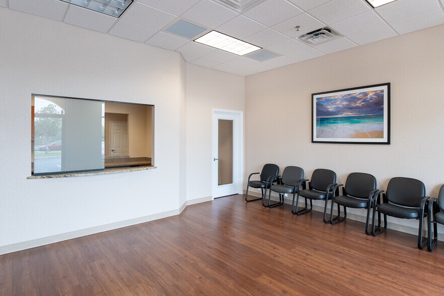 More Photos Of 6909 Old Highway 441, Mount Dora Medical For Lease